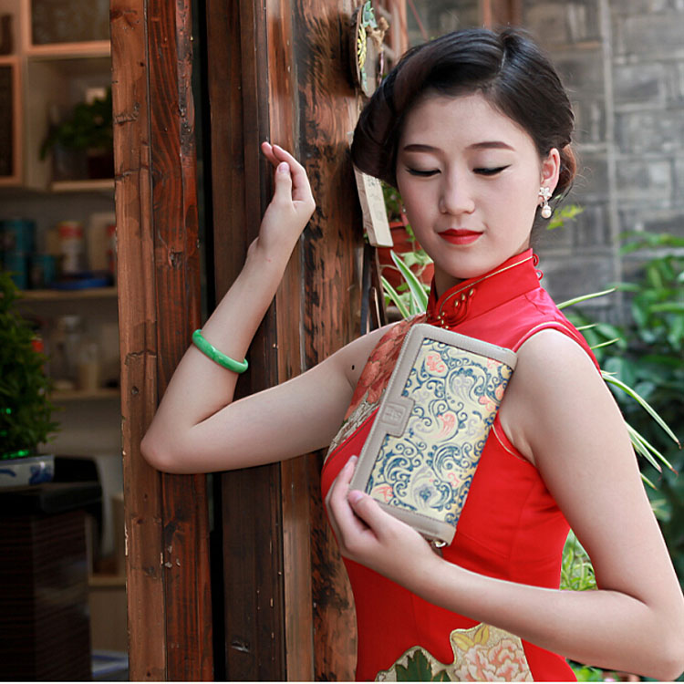 云錦防刮壓紋真皮錢(qián)包
